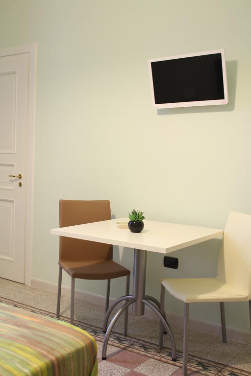 Bed & Breakfast San Francesco Σαλέρνο Δωμάτιο φωτογραφία